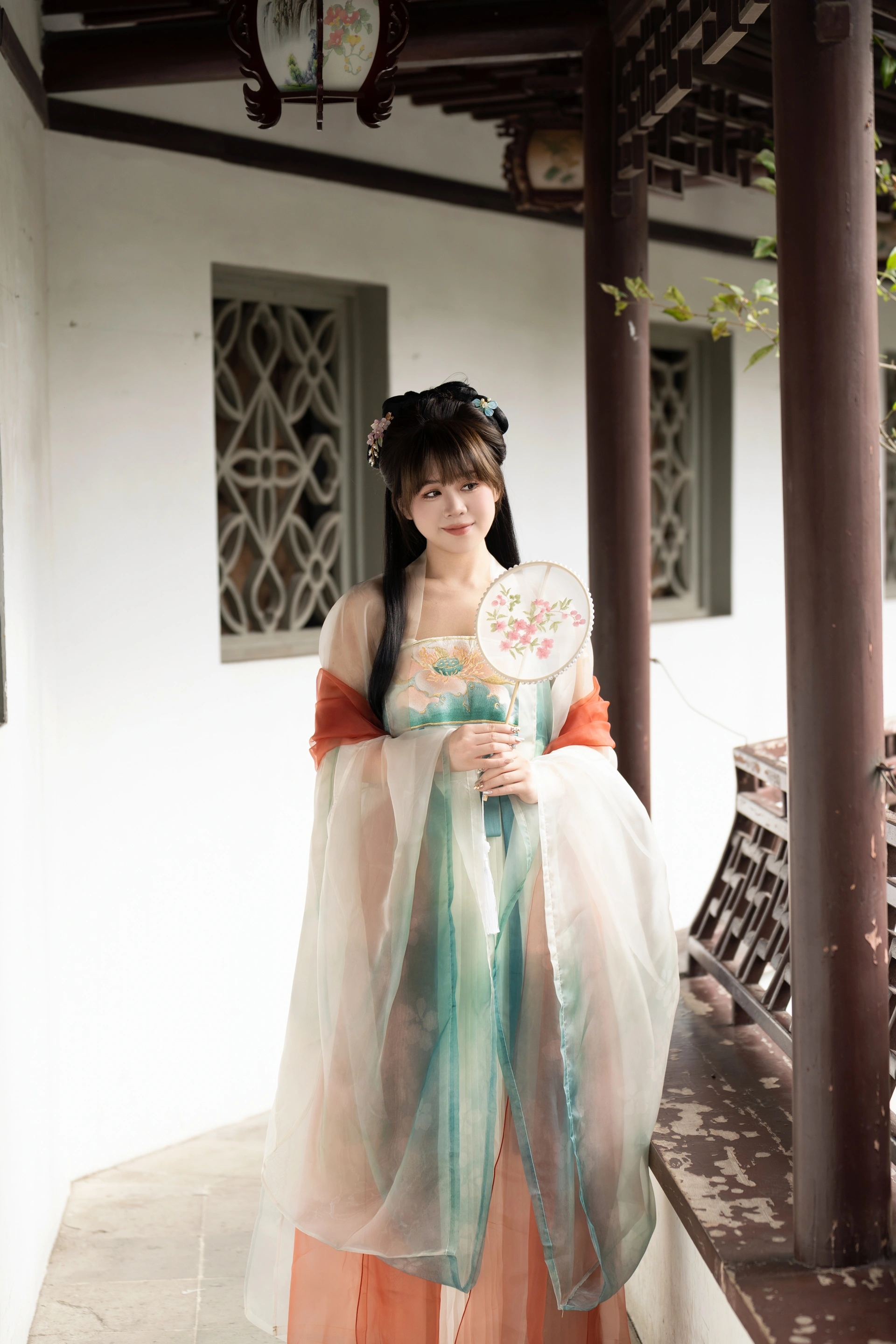[YITUYU艺图语]2023.12.28 江南女孩独有的温婉 泡芙小方 1